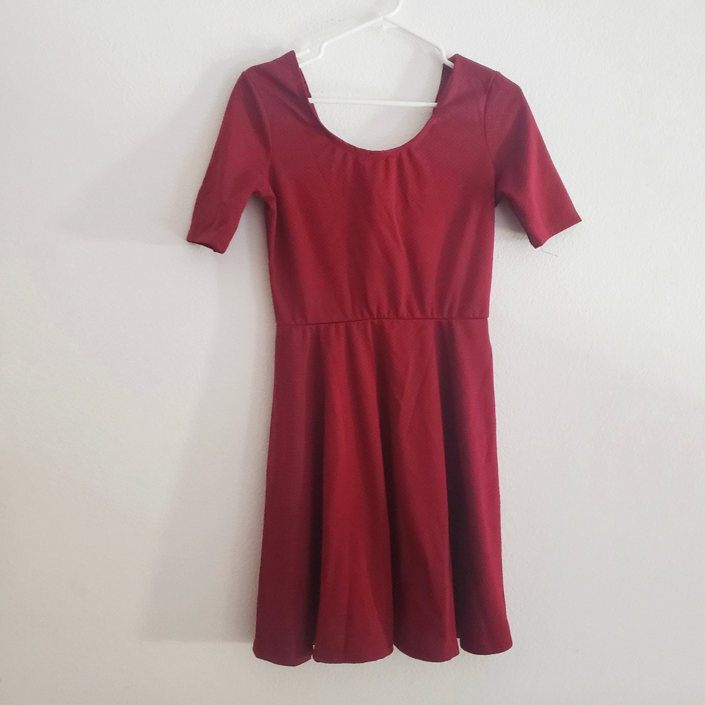 Red Scoop Neck Short Sleeve Mini Dress